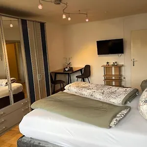 einzimmerwohnung-im-grunen-innsbruck-2-pax.ischgl-hotels.net/