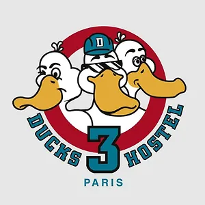 The 3 Ducks Eiffel Tower By Hiphophostels Hostal