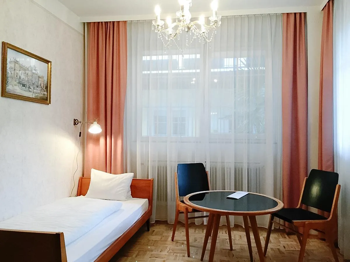 Hotel Am Brillantengrund Vienna 3*,