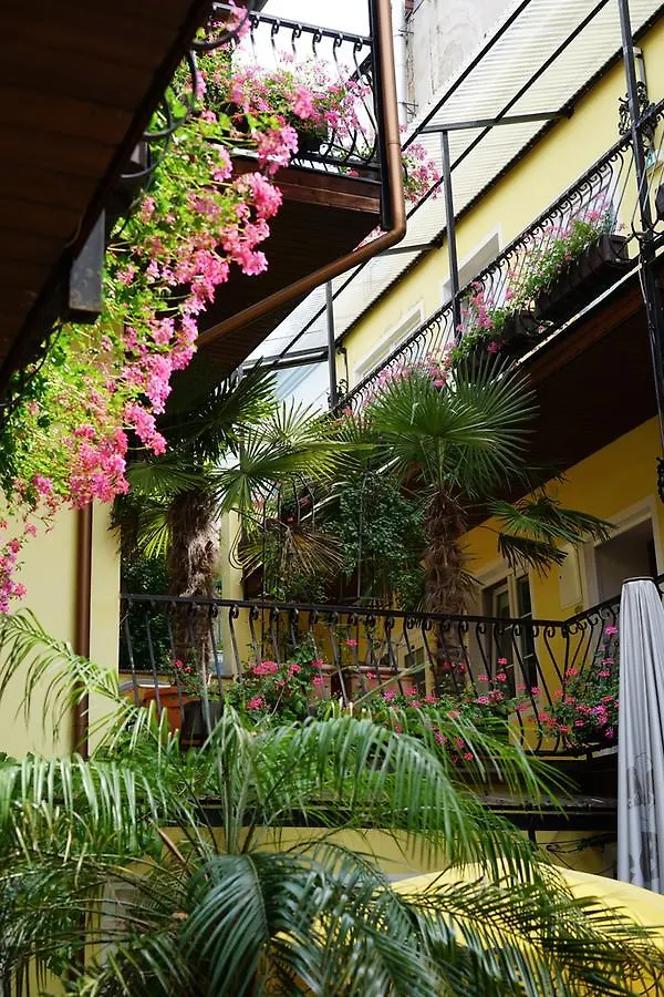 Hotel Am Brillantengrund Vienna