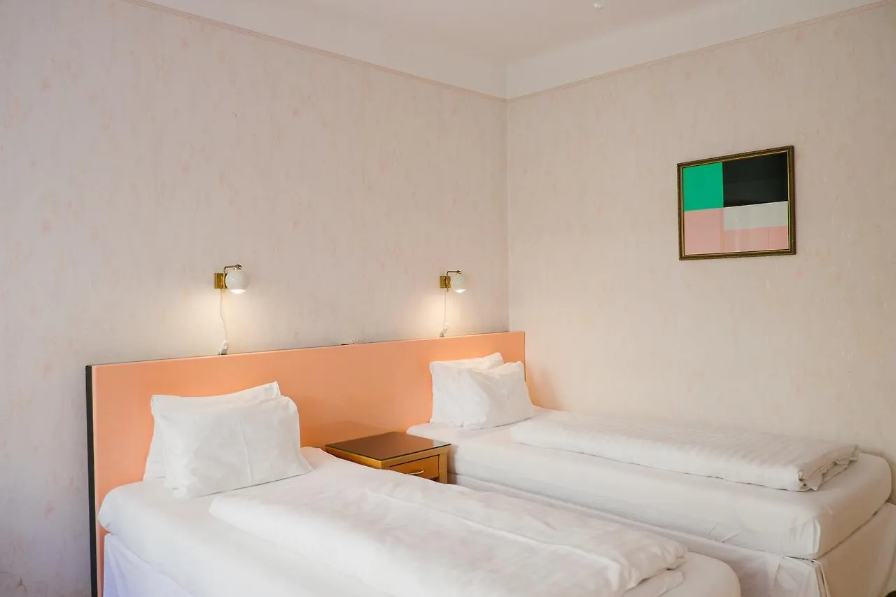 Hotel Am Brillantengrund Vienna